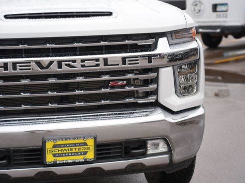 Used 2022 Chevrolet Silverado 3500 LTZ AWD/4WD image 9