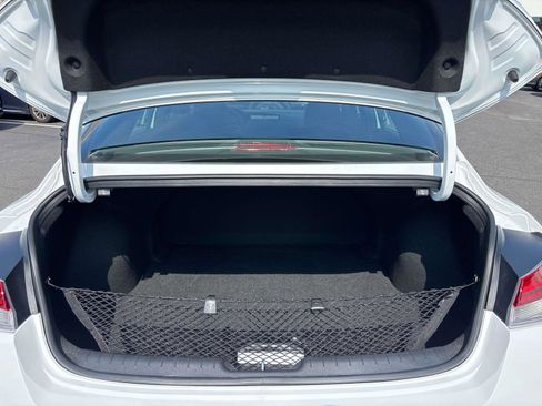 Certified 2025 Hyundai Elantra SEL image 12