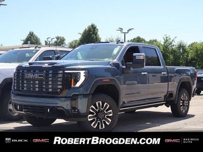 New 2026 GMC Sierra 2500 Denali Ultimate w/ LPO, Black Badging Package