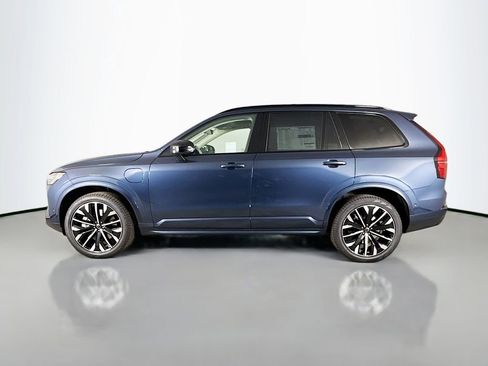 New 2026 Volvo XC90 T8 Ultra w/ Lounge Package AWD/4WD image 4