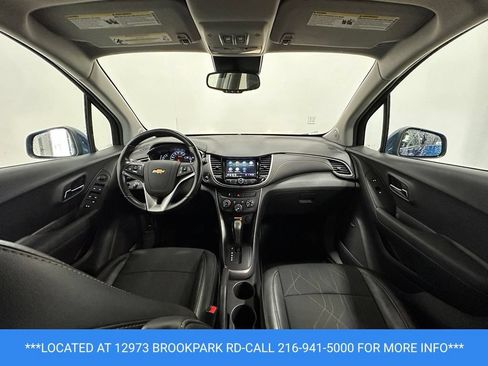 Used 2019 Chevrolet Trax LT w/ Sun & Sound Package FWD image 20