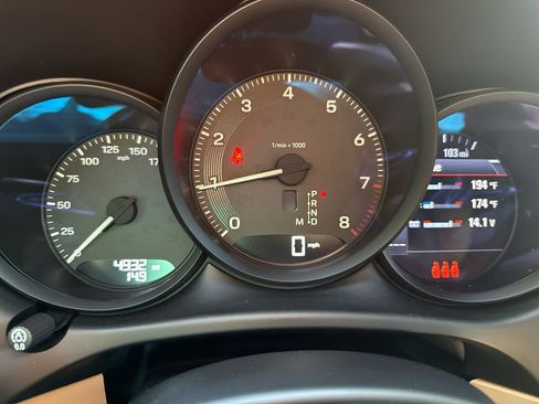 Used 2024 Porsche Macan image 30