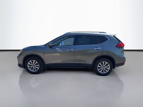 Used 2017 Nissan Rogue SV w/ SV Premium Package AWD/4WD image 4