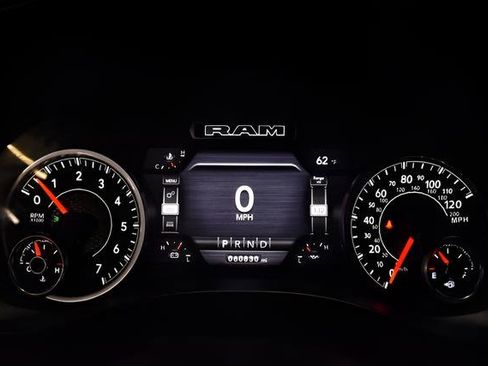 Used 2022 RAM 1500 Big Horn AWD/4WD image 16