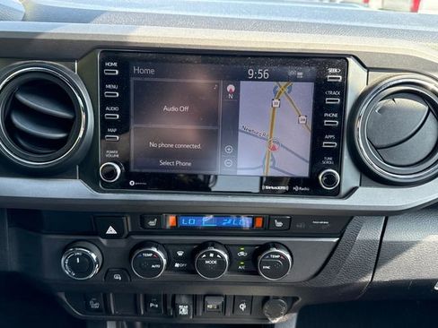 Used 2022 Toyota Tacoma TRD Sport w/ TRD Premium Sport Package AWD/4WD image 28