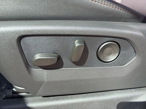 New 2026 GMC Sierra 2500 AT4 w/ AT4 Premium Plus Package image 13