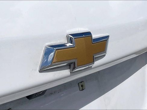 Used 2022 Chevrolet Equinox LS w/ LS Convenience Package FWD image 27