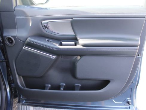 New 2027 Ford Expedition Platinum w/ Driver's Package AWD/4WD image 11