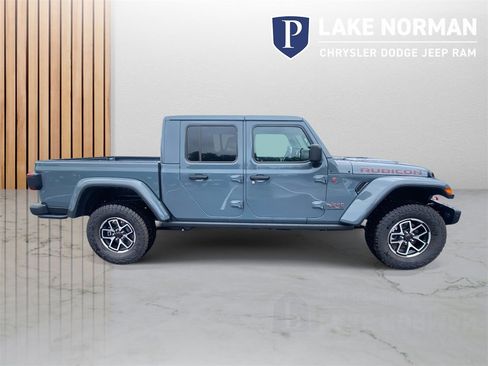 New 2025 Jeep Gladiator Rubicon image 10