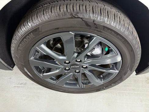 Used 2023 Chevrolet Equinox RS image 12