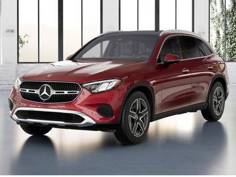 Used 2026 Mercedes-Benz GLC 300 4MATIC image 1