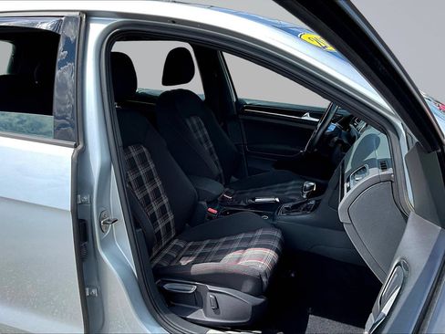 Used 2017 Volkswagen GTI Sport FWD image 26