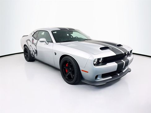 Used 2023 Dodge Challenger SRT Hellcat w/ Driver Convenience Group image 2