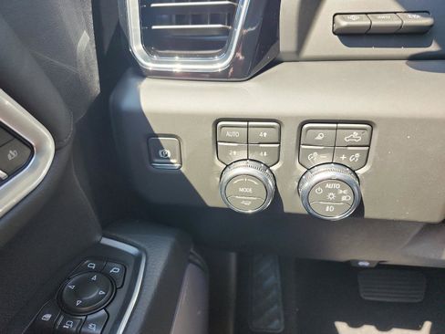 New 2026 GMC Sierra 2500 Denali w/ Denali Reserve Package image 20