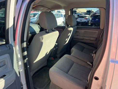 Used 2006 Dodge Dakota SLT image 12