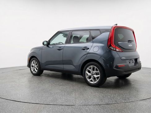 Used 2025 Kia Soul LX w/ LX Technology Package FWD image 6