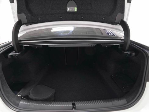 Used 2026 BMW 530i w/ Executive Package RWD image 12