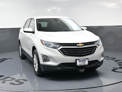 Used 2018 Chevrolet Equinox LT image 3