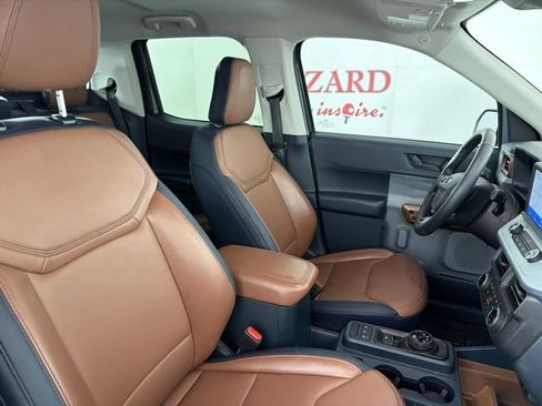 Used 2022 Ford Maverick Lariat w/ Lariat Luxury Package FWD image 16