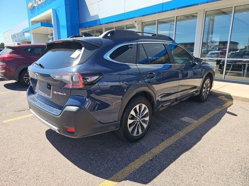 Used 2024 Subaru Outback Limited AWD/4WD image 3