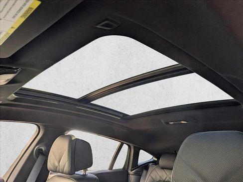 New 2026 BMW X6 xDrive40i w/ Climate Comfort Package image 17