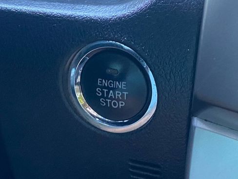 Used 2016 Toyota 4Runner Limited AWD/4WD image 21