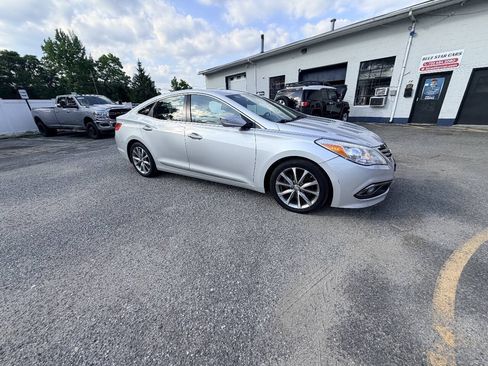 Used 2015 Hyundai Azera FWD image 24