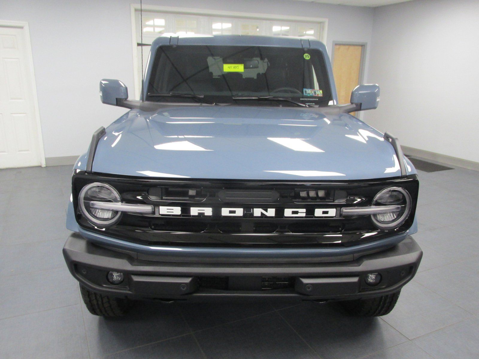 New 2024 Ford Bronco Outer Banks AWD/4WD image 2