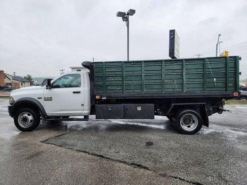 Used 2017 RAM 5500 Tradesman w/ Payload Upgrade Package RWD image 9