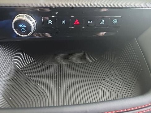 Used 2026 Ford Explorer ST-Line image 21