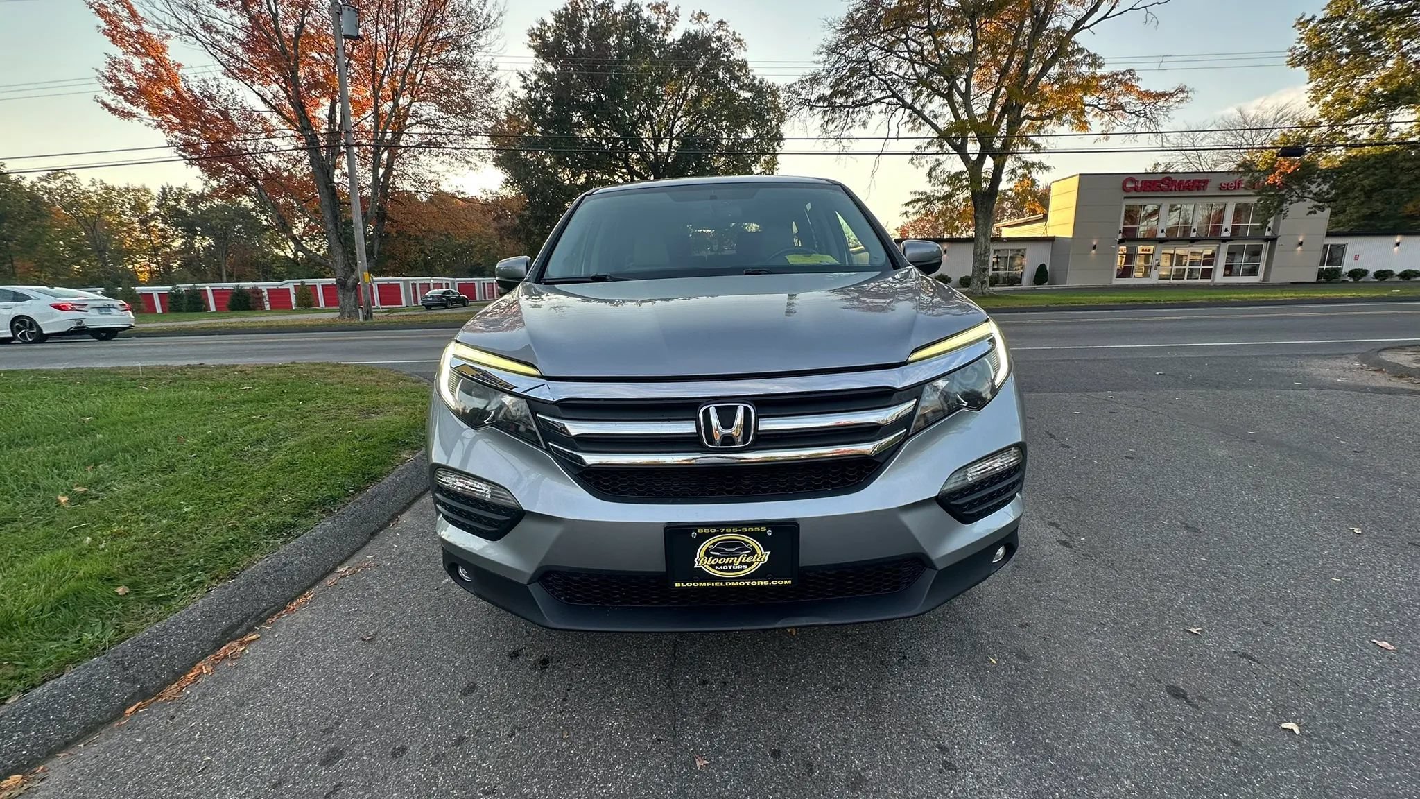 Used 2017 Honda Pilot EX-L image 2