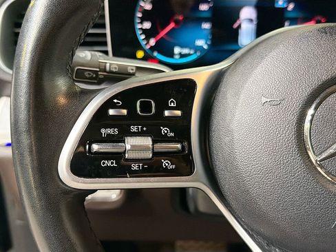 Used 2021 Mercedes-Benz GLE 350 4MATIC w/ Premium Package image 35