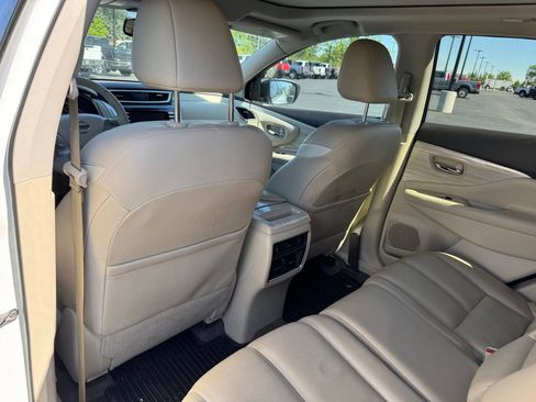 Used 2018 Nissan Murano Platinum AWD/4WD image 16