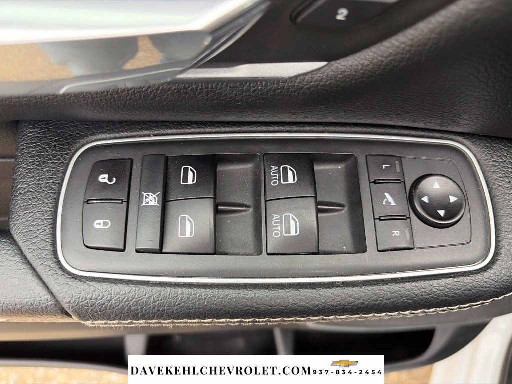Used 2020 RAM 1500 Laramie AWD/4WD image 11