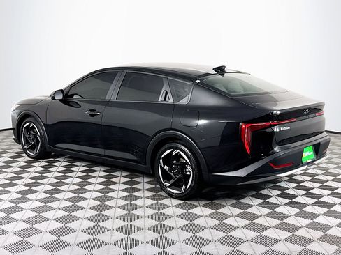 Used 2025 Kia K4 EX image 6