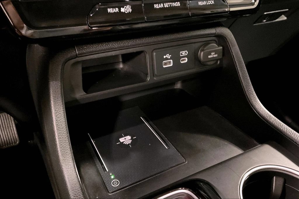 Used 2025 Honda Pilot Touring image 30