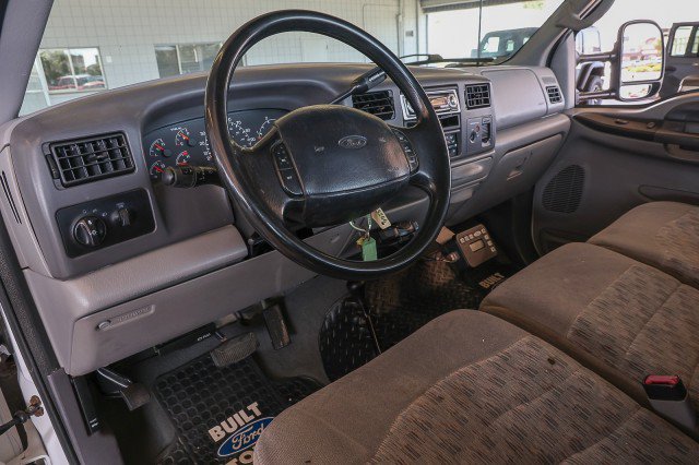 Used 1999 Ford F550 4x4 Regular Cab Super Duty image 13