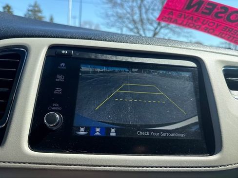 Certified 2021 Honda HR-V EX image 35