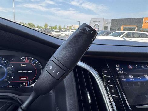 Used 2020 Cadillac Escalade Luxury AWD/4WD image 15