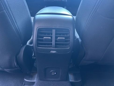 Used 2022 Ford Escape SE w/ Convenience Package image 18