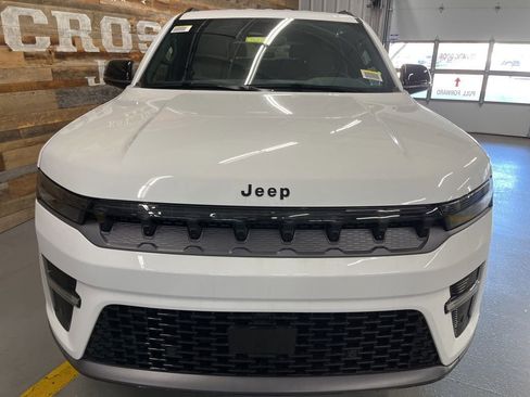 New 2026 Jeep Grand Wagoneer Limited image 8