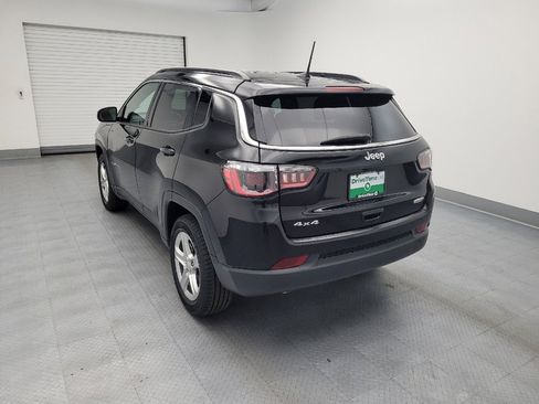 Used 2023 Jeep Compass Latitude w/ Convenience Group AWD/4WD image 5