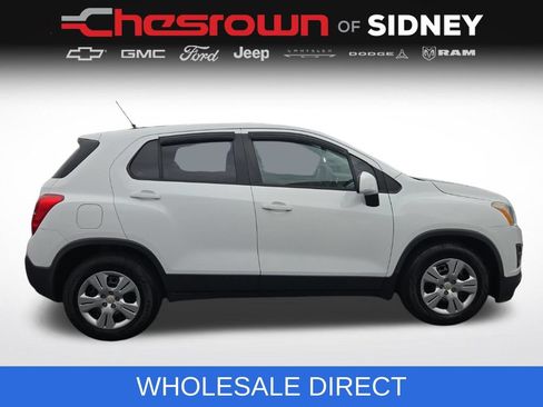 Used 2016 Chevrolet Trax LS FWD image 4