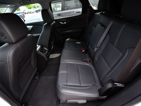 Used 2023 Chevrolet Blazer LT w/ Sound & Technology Package AWD/4WD image 16