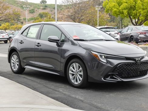 New 2026 Toyota Corolla SE image 3