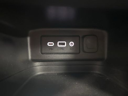 Certified 2024 Chevrolet Equinox LT image 33