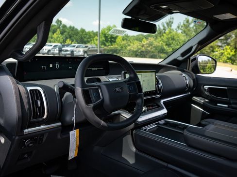 New 2026 Ford Expedition Platinum w/ Stealth Performance Package AWD/4WD image 21