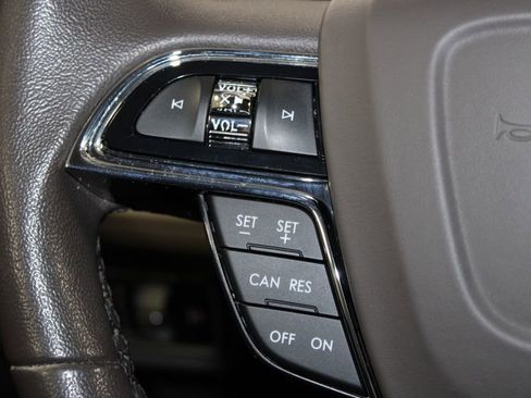 Used 2023 Lincoln Nautilus AWD w/ Premium Package image 36