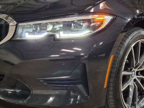 Used 2022 BMW 330i Sedan w/ Driving Assistance Package image 15