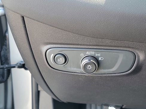Certified 2023 Chevrolet Equinox LS w/ LS Convenience Package FWD image 34